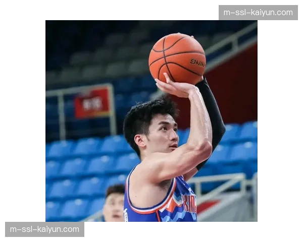 从蓝领到DPOY热门：新疆队于德豪的防守进化之路